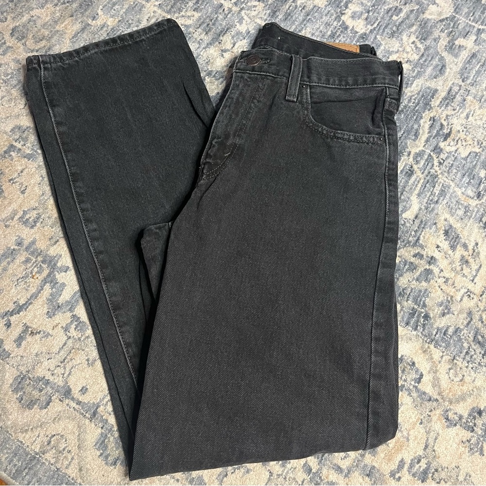 Levi's Straight Black Jeans Women's Sz 26 x 31 - Picture 1 of 8